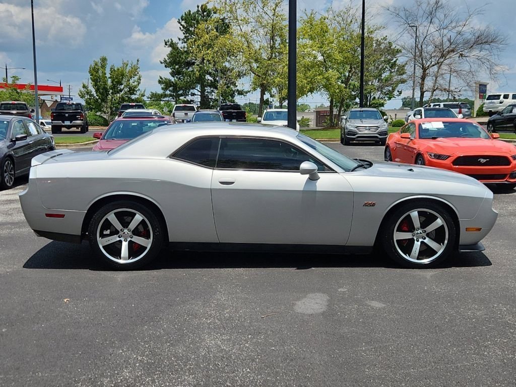 2012-Dodge-Challenger_187021-5