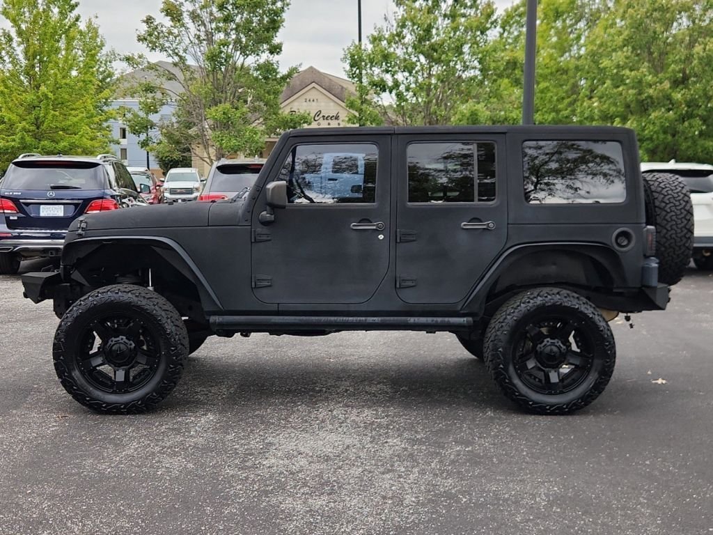 2015-Jeep-Wrangler_556174-10