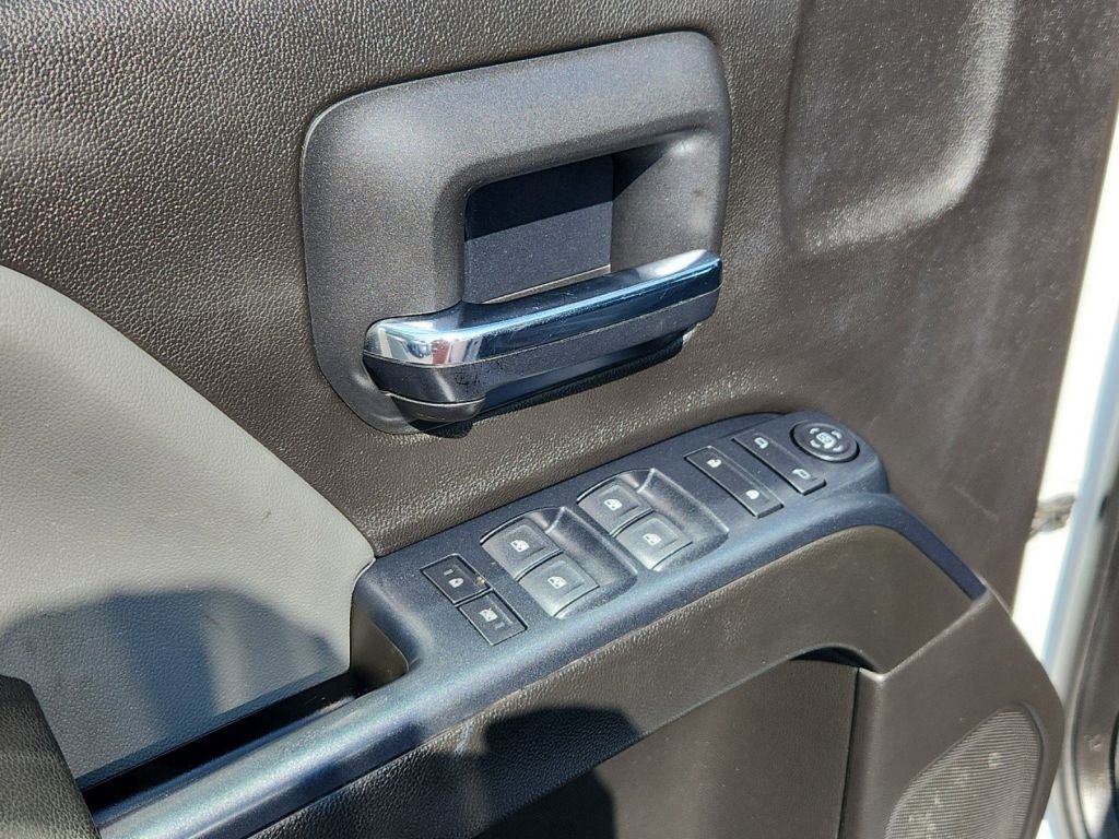 2018-Chevrolet-Silverado_1500_312918-11