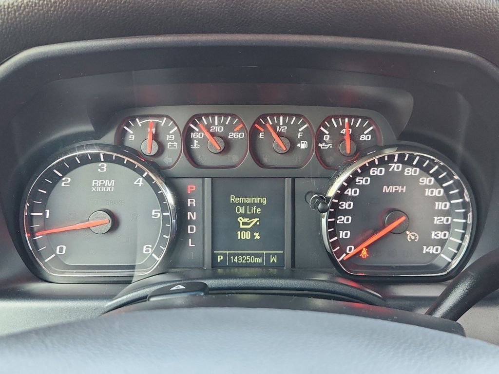 2018-Chevrolet-Silverado_1500_312918-17