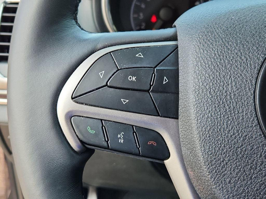 2018-Jeep-Grand_Cherokee_494020-17