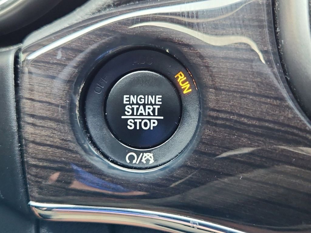 2018-Jeep-Grand_Cherokee_494020-20