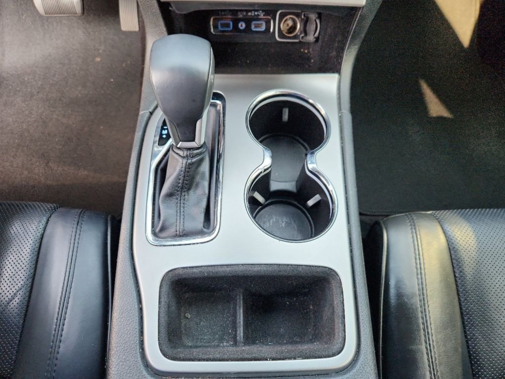 2018-Jeep-Grand_Cherokee_494020-22