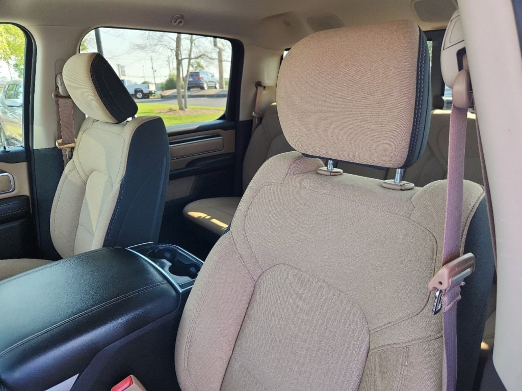 2019-Ram-1500_570677-14