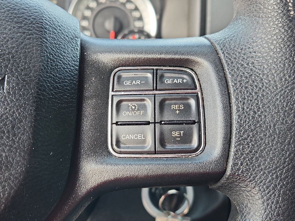 2019-Ram-1500_Ds_638031-18