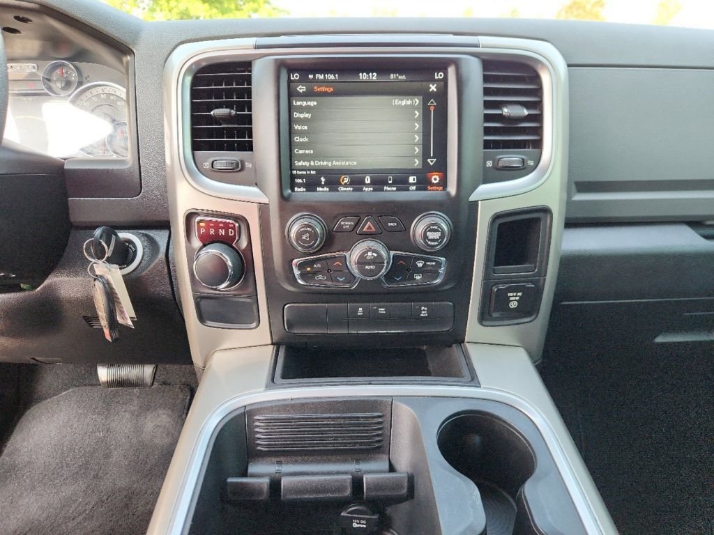 2019-Ram-1500_Ds_638031-21