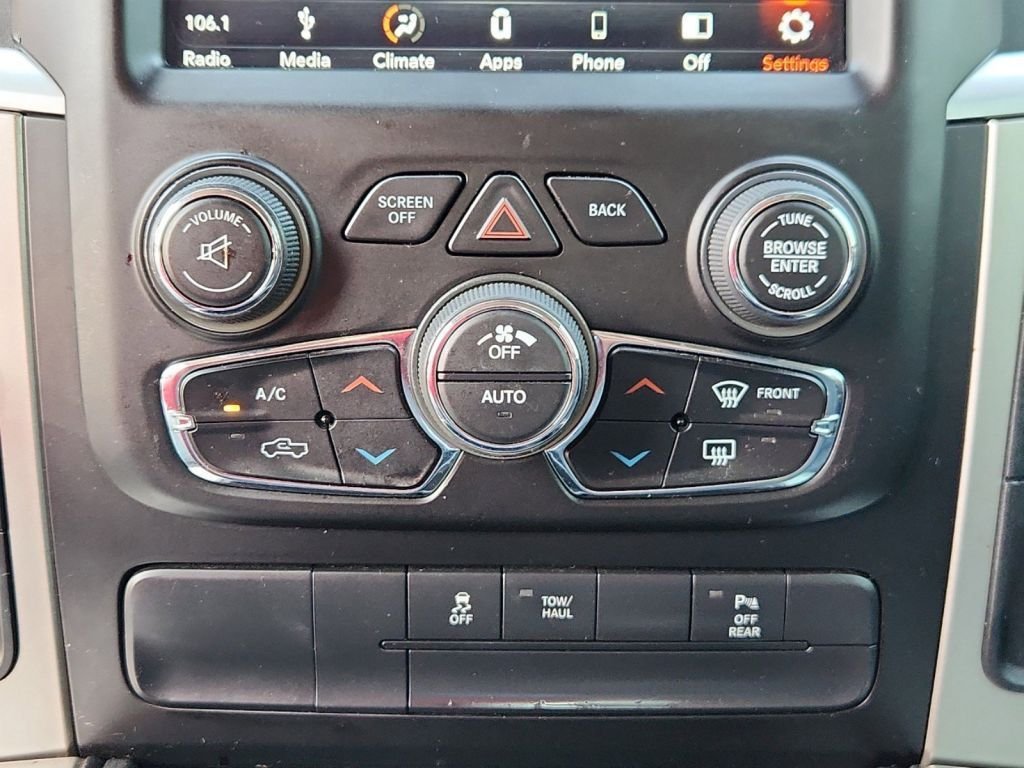 2019-Ram-1500_Ds_638031-23