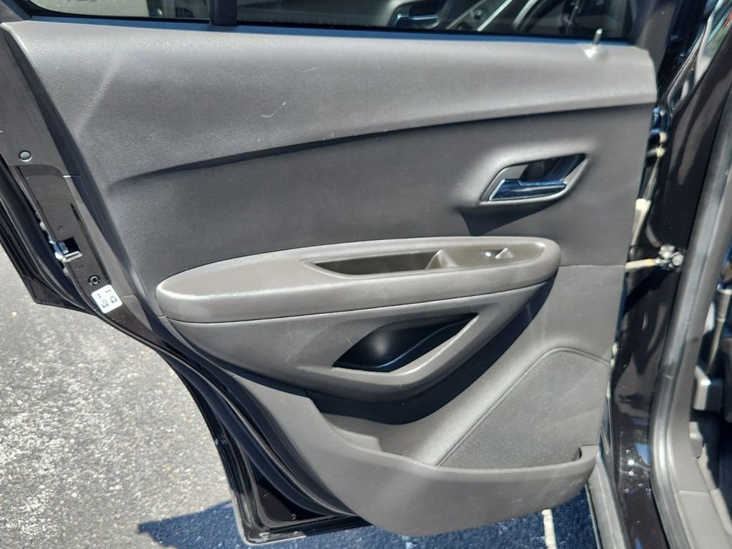 2020-Chevrolet-Trax_027066-25