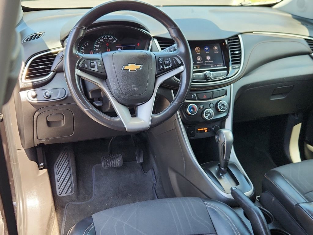 2020-Chevrolet-Trax_027066-27