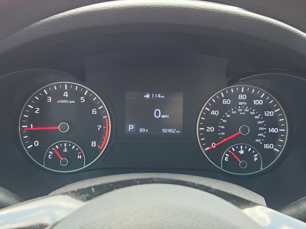 2020-Kia-Optima_381595-17